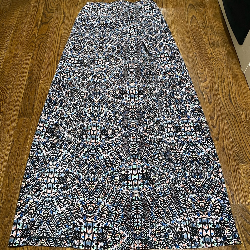 tribal patterned maxi skirt with two front slits